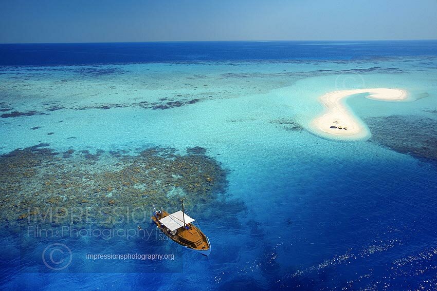 Maldives, Aerial view of sandbank