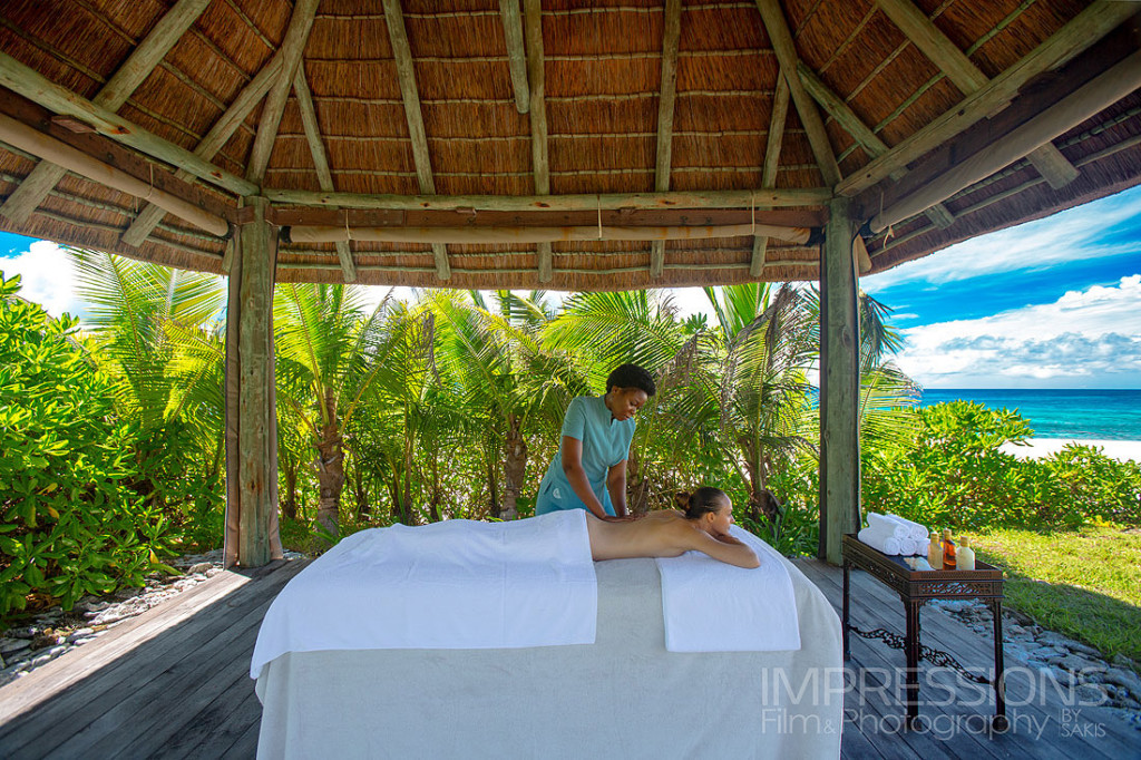 cousine island seychelles massage on the beach