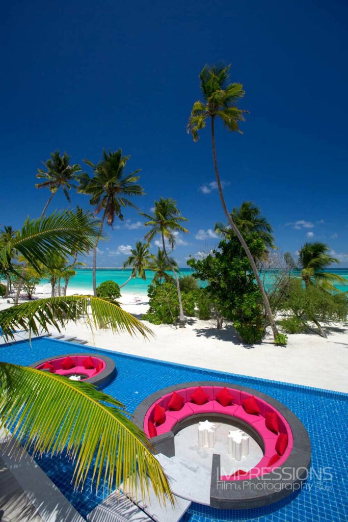 kandima maldives pool circular design architecture