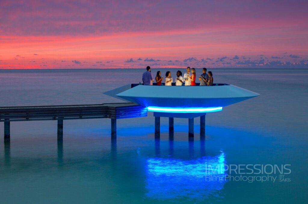lifestyle photography kandima maldives guests bar
