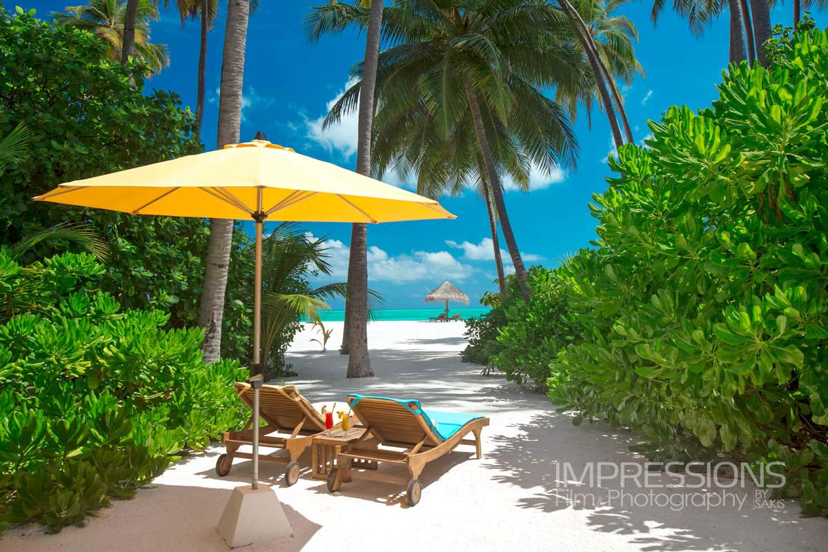 luxury resort lifestyle atmosphere kanifushi beach