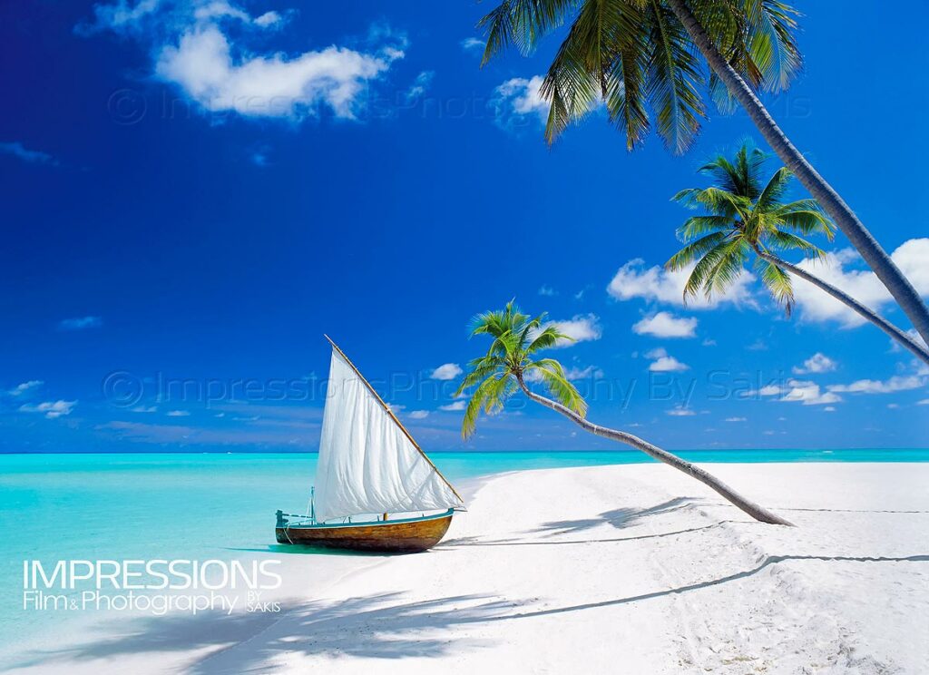 maldives small dreamy dhoni boat tropical beach