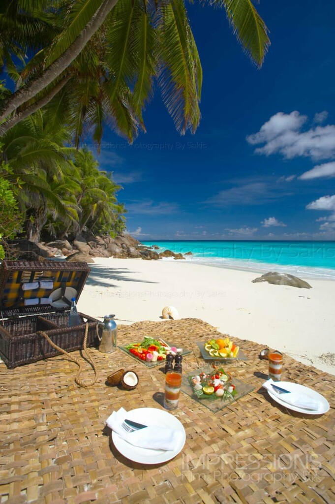 Private Island photographer - Fregate Island Seychelles paradise Beach romantic picnic photography Lifestyle