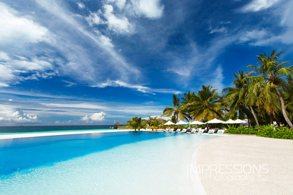 velassaru resort architecture photography infinity pool