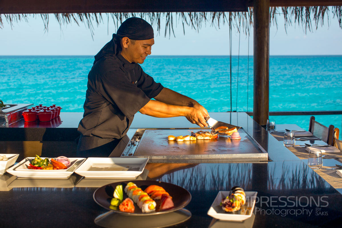 velassaru resort fnb photography teppanyaki chef dining